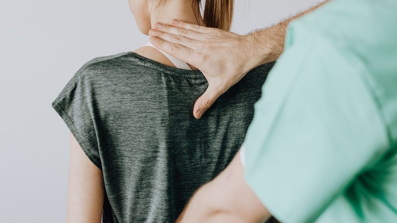 Hands-on chiropractic therapy for back and neck pain